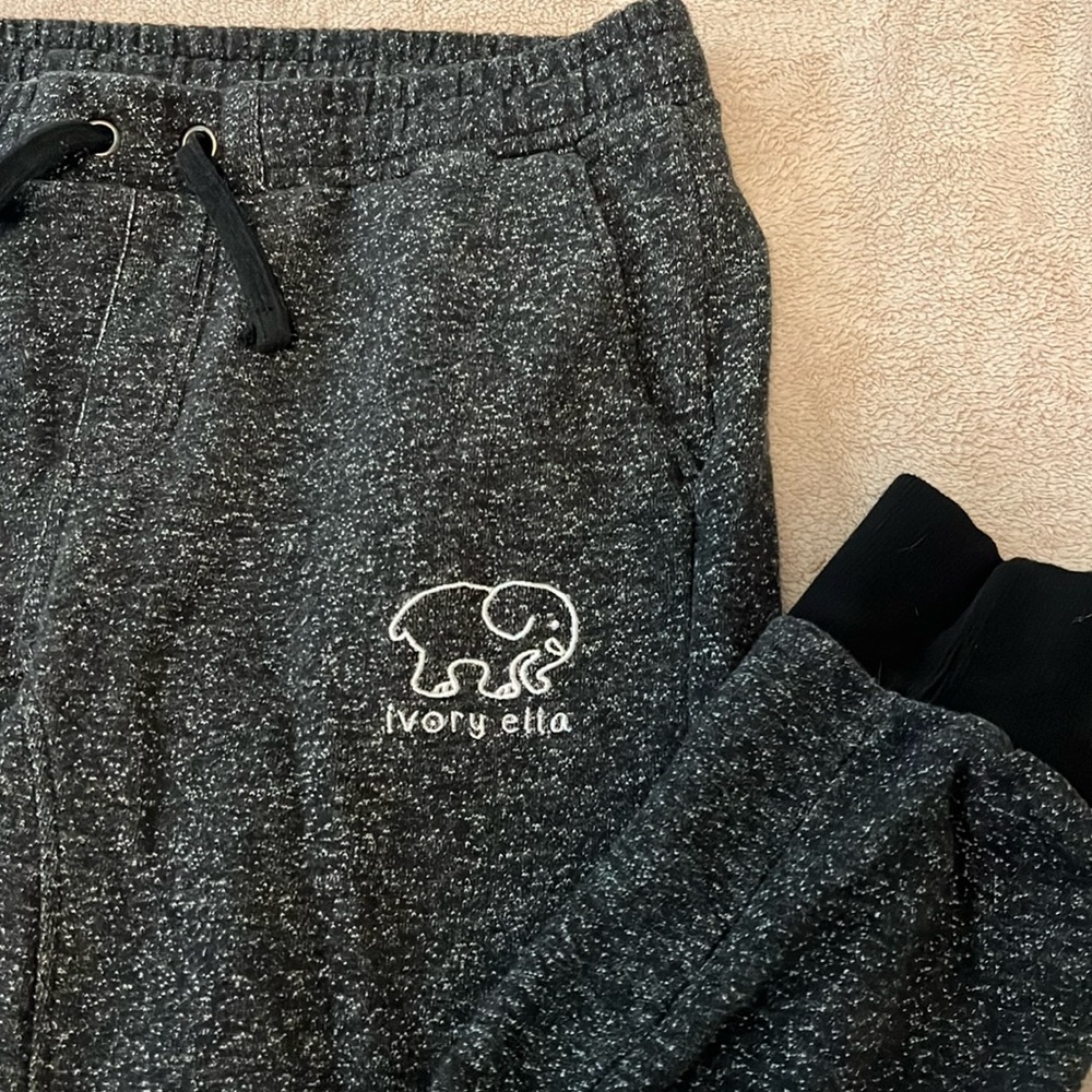 Ivory Ella Black & White Heathered Sweatpants – Drawstring Joggers
